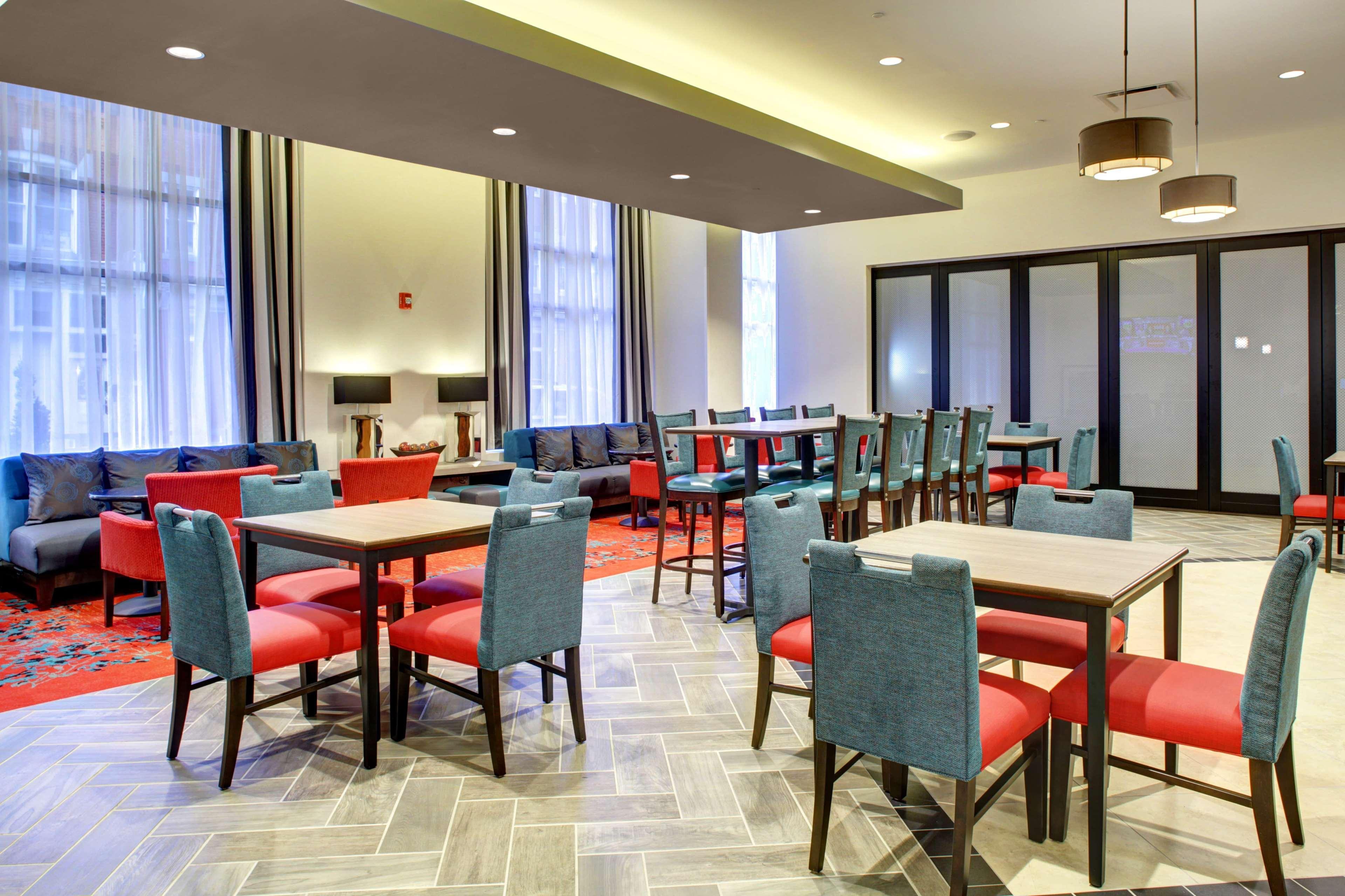 Hampton Inn & Suites - Roanoke-Downtown, Va Экстерьер фото