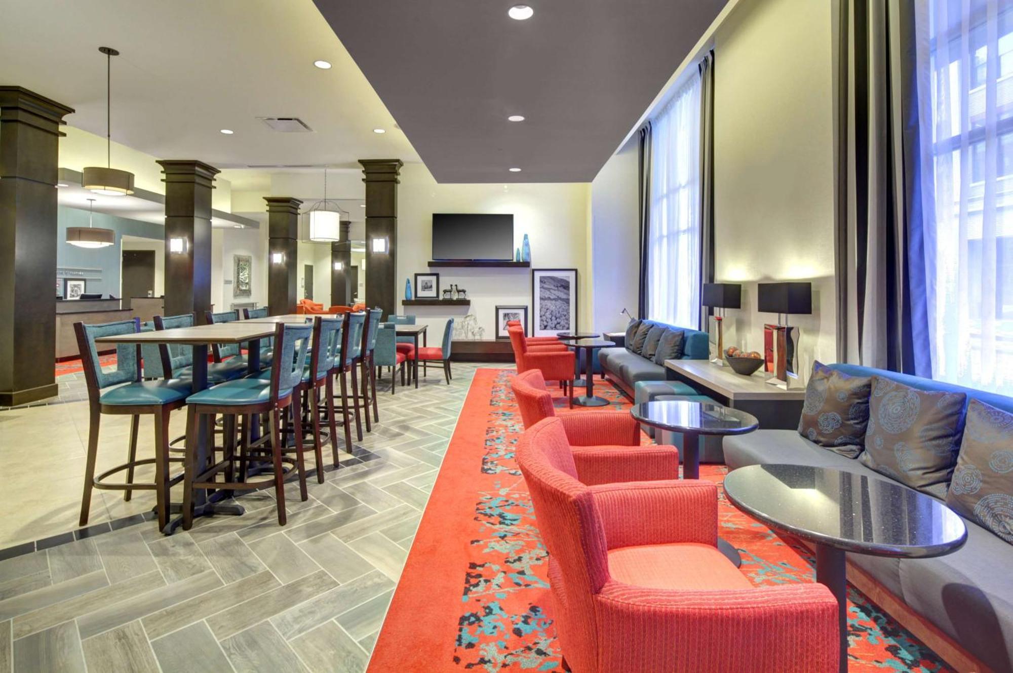 Hampton Inn & Suites - Roanoke-Downtown, Va Экстерьер фото